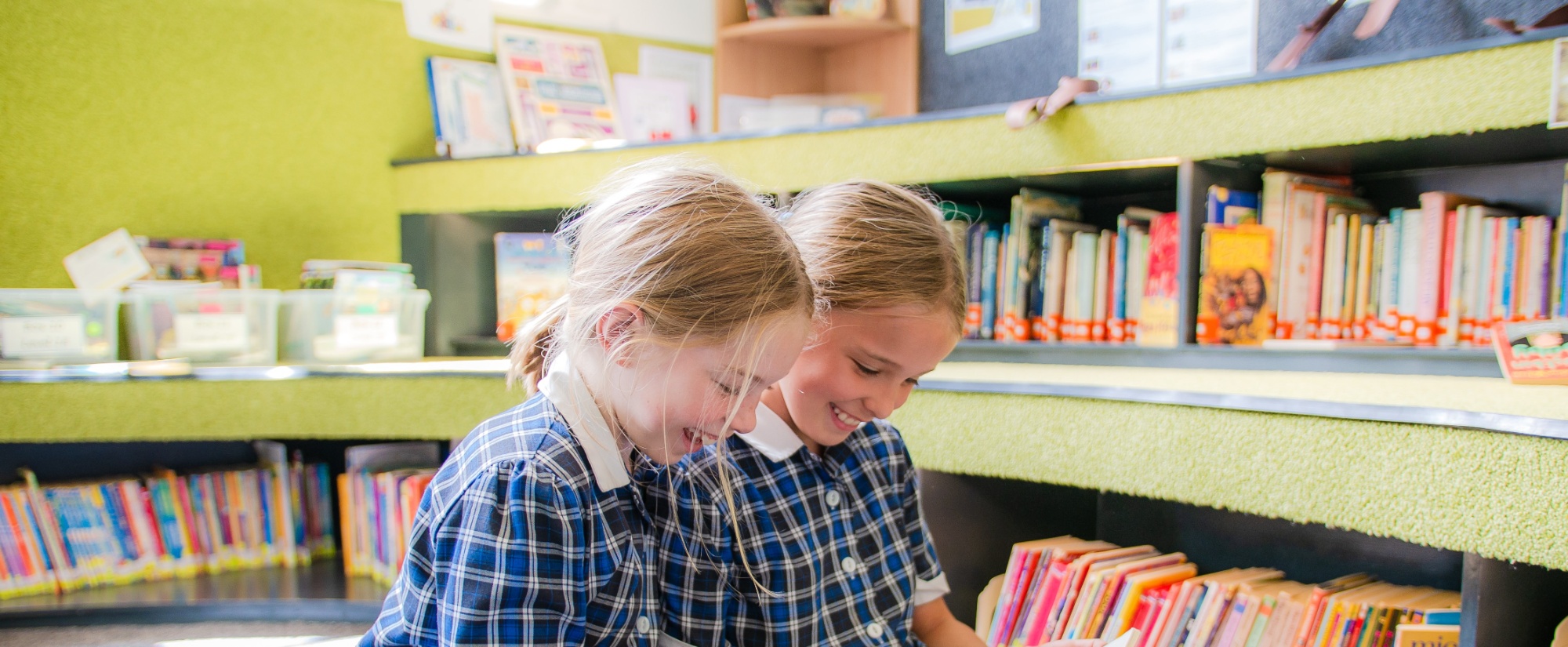 Image of pupils in library to illustrate link to 'PSHE' page